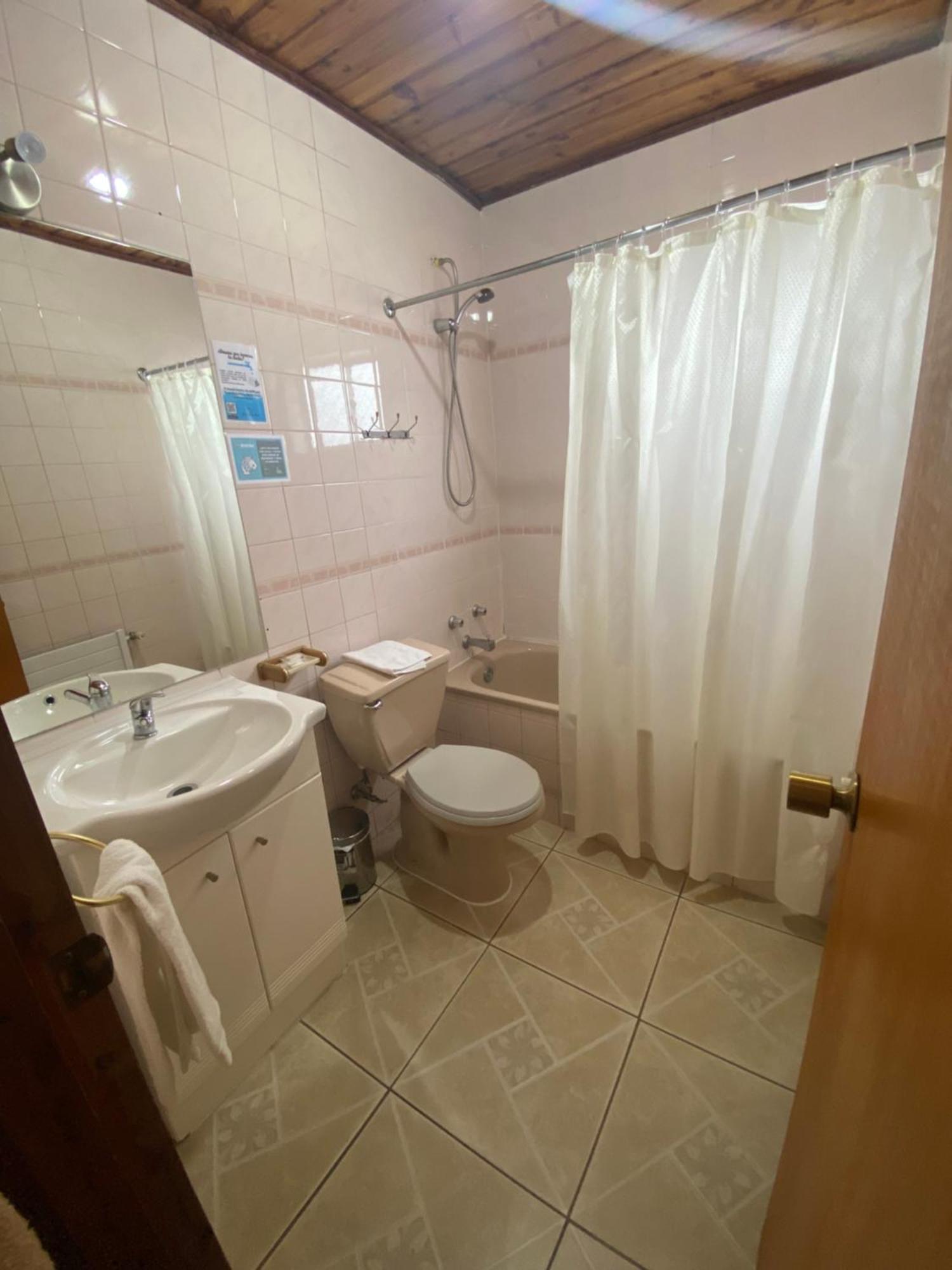 Hotel Kueyen-Ko Pucón Esterno foto